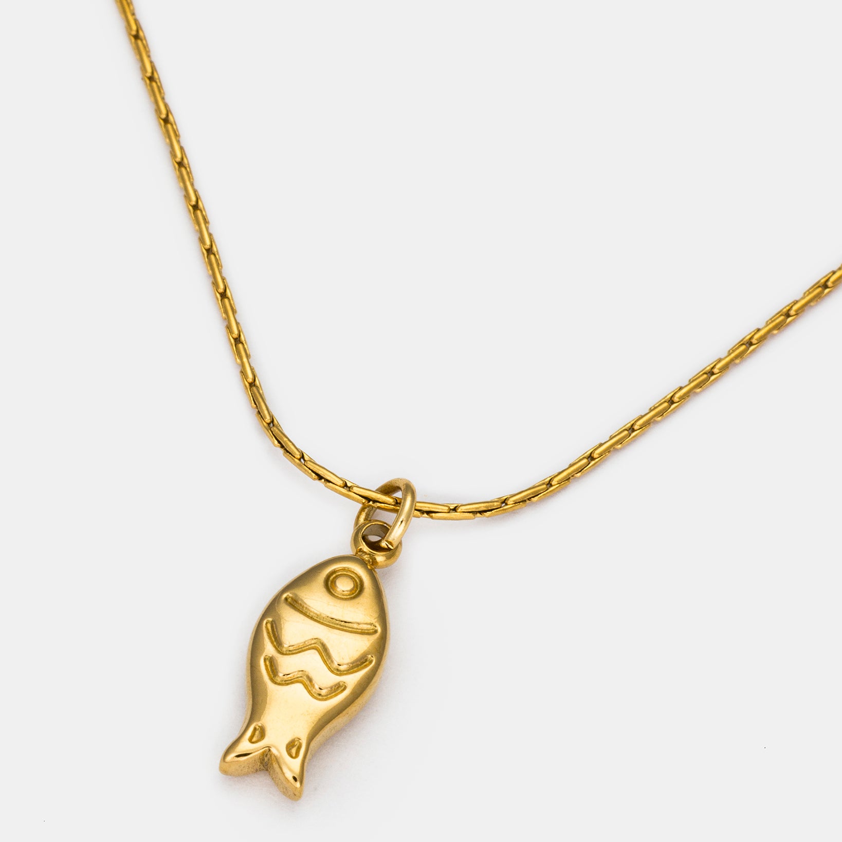 Oceanic Fish Necklace in Gold