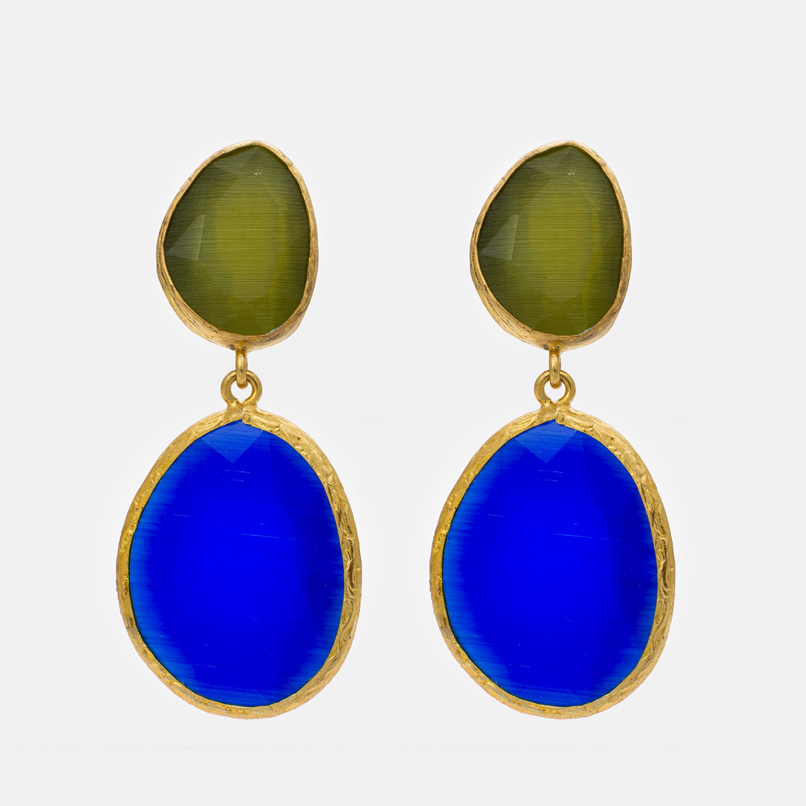 Ocean Depths Cat Eye Earrings