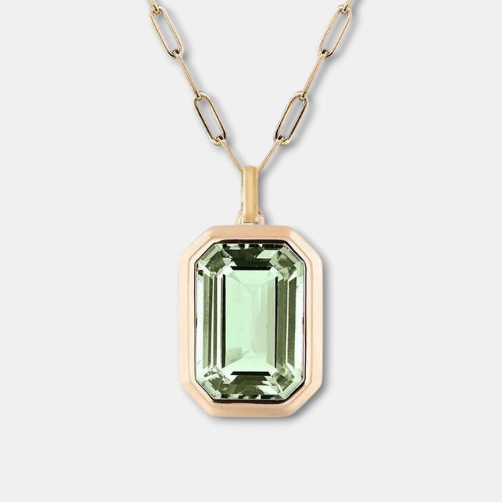 Emerald Radiance Necklace in Gold
