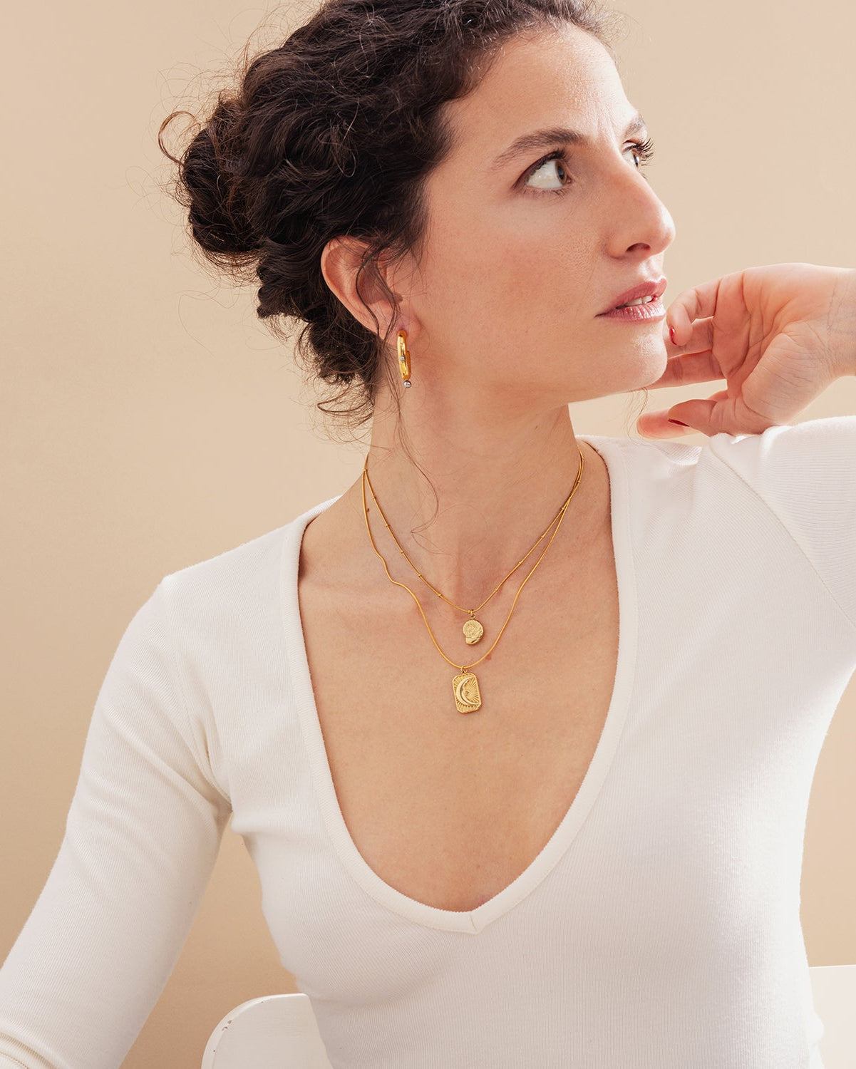 Crescent Glow Necklace in Gold