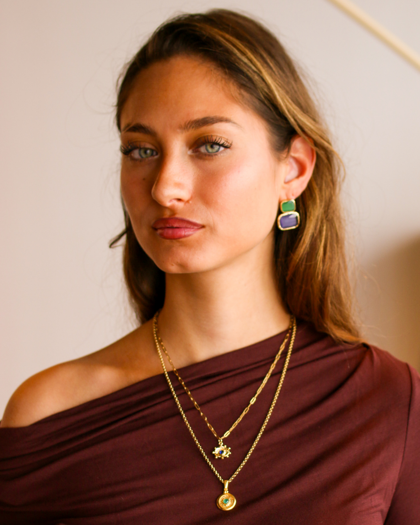 Medallion Pendant Gold Necklace in Emerald Glow