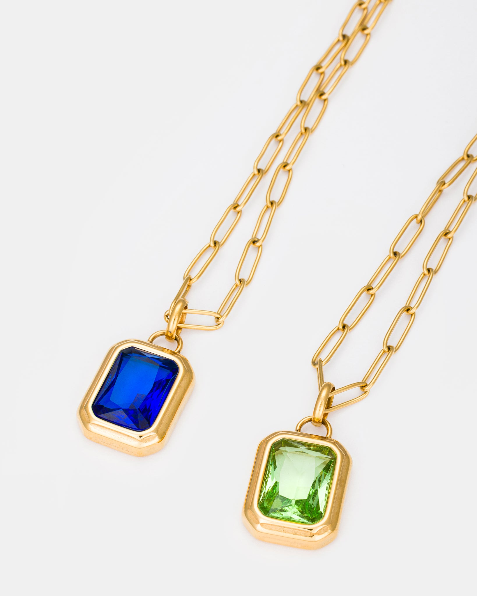 Emerald Radiance Necklace in Gold