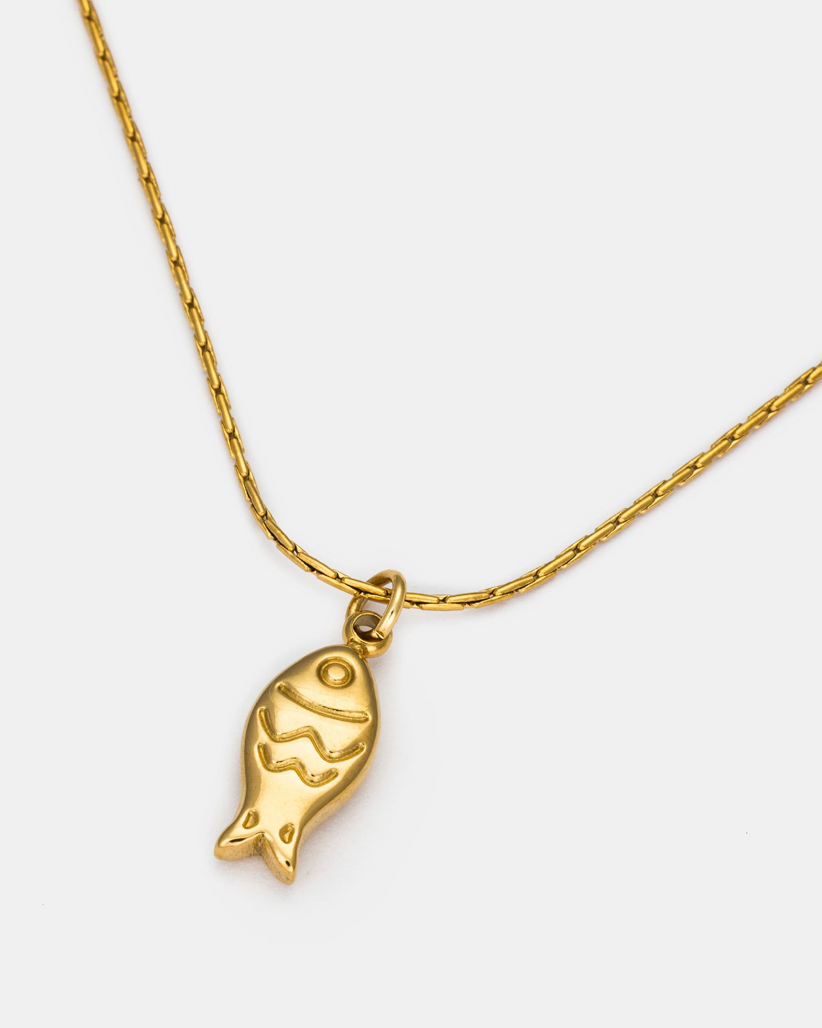 Oceanic Fish Necklace in Gold