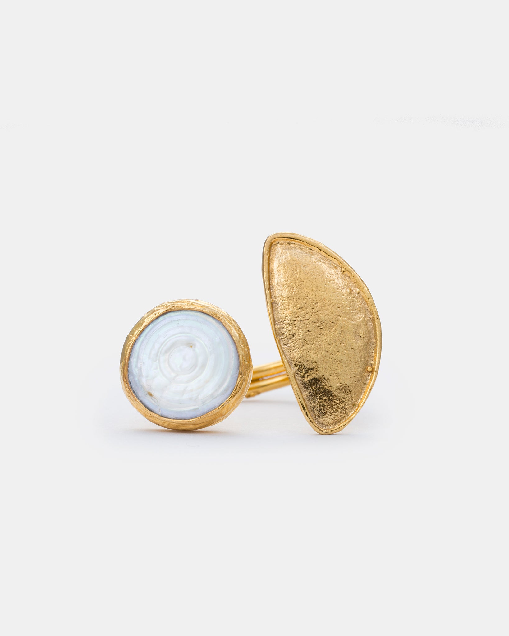 Lunar Pearl Ring