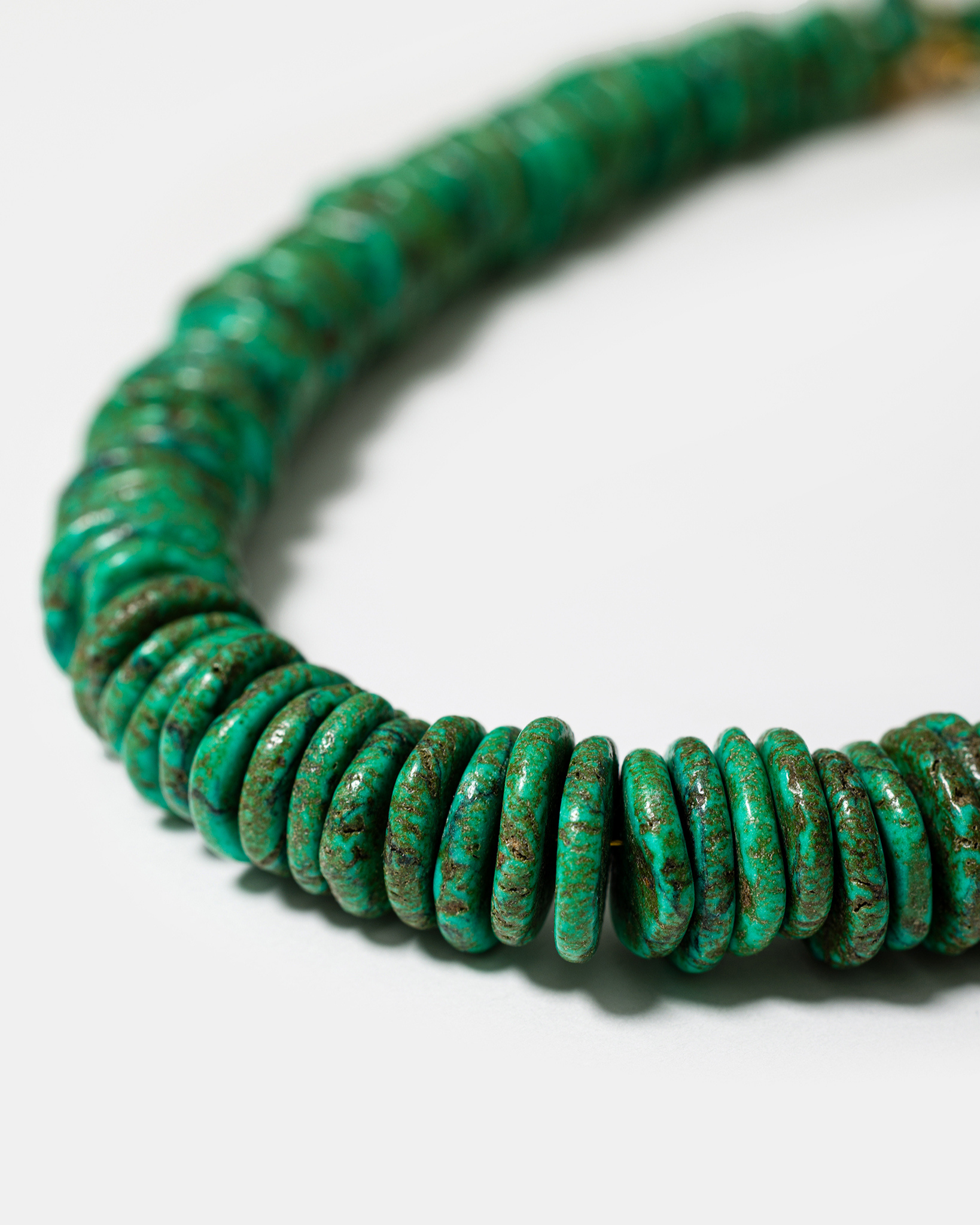 Island Echo Necklace in Green Howlite