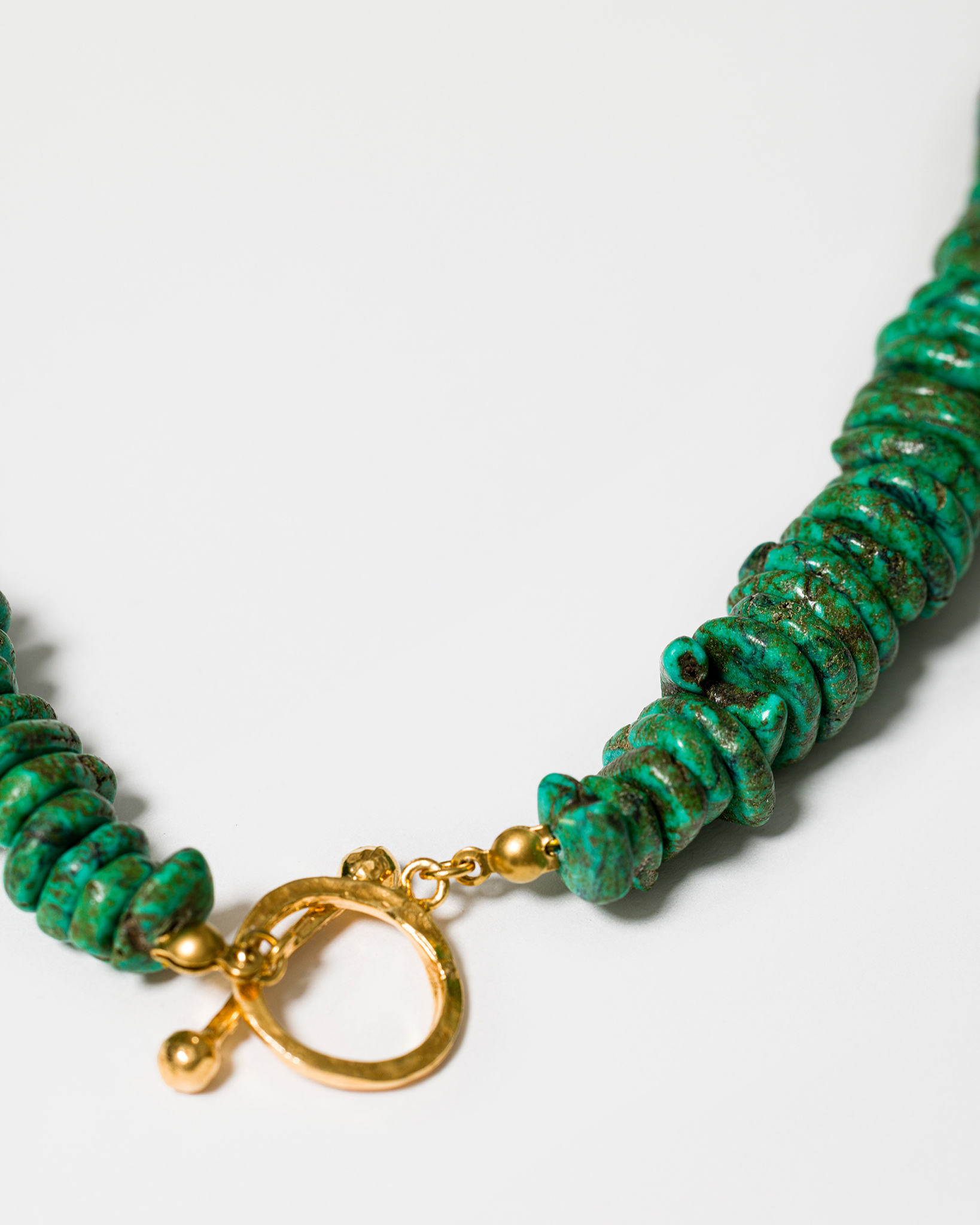 Island Echo Necklace in Green Howlite
